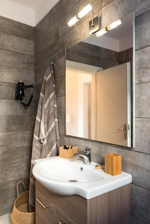 Center Elite Apartment Rhodes City